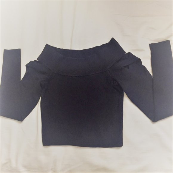 High-Quality Cut-Out Shoulder Semi-Cropped Ribbed Black Sweater - Size XS - Picture 12 of 14